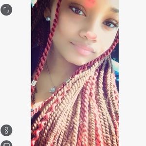 Meet your Posher, Makaia